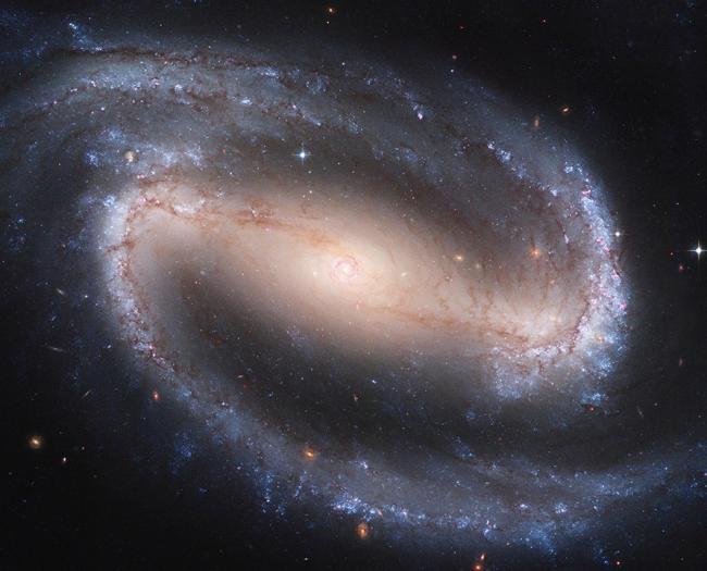 spiral galaxy NGC1300 as seen by Hubble